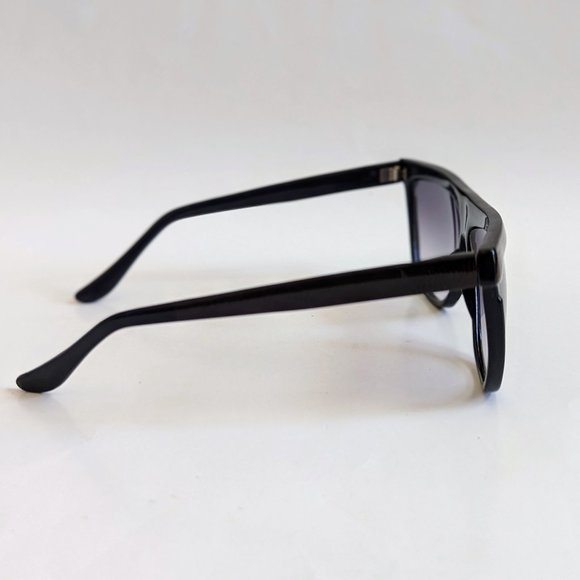 NWT Vintage 90\'s Plastic Lady High Fashion Sunglasses (S.Black/Brown) main image 5